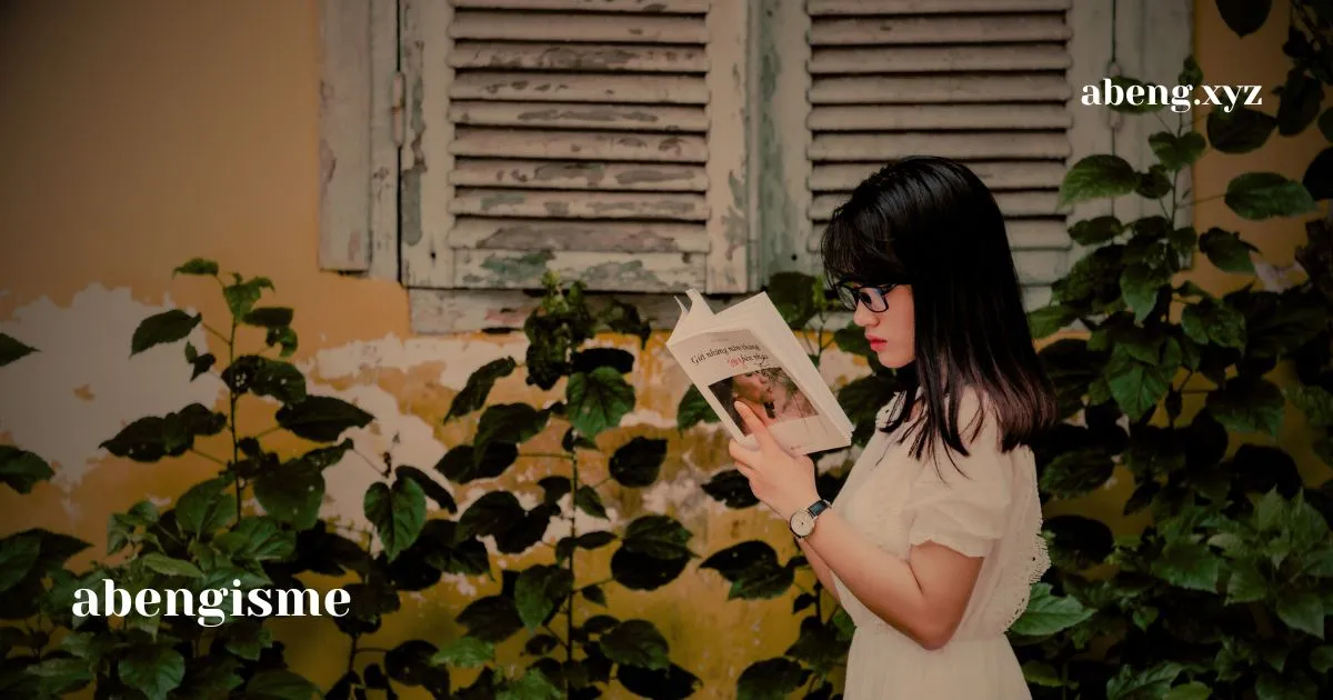 Tren Sastra Indonesia di Tahun 2025: Antara Romantasy dan Kembali ke Akar Klasik